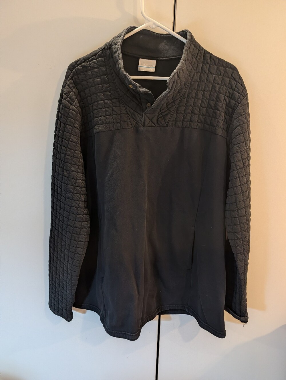 Columbia Woman's 2X Quilted Panel Black Pullover Jacket